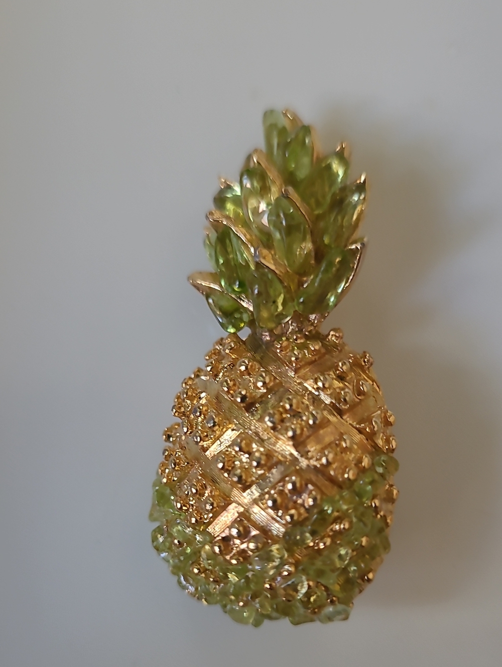 Vintage 1960s Lava Fantasia Olivine Pineapple Brooch